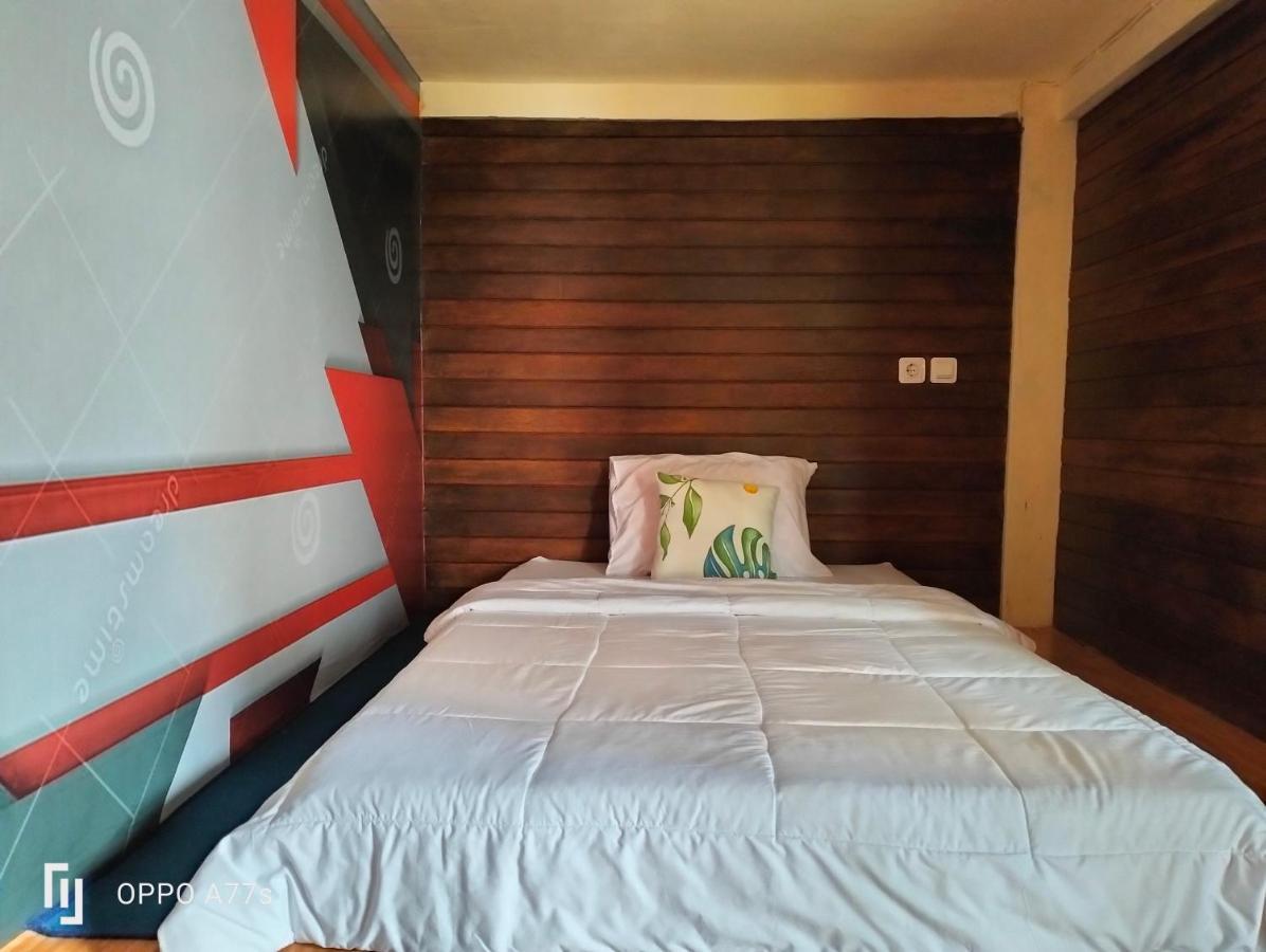 Tara Hostel Batununggul Extérieur photo
