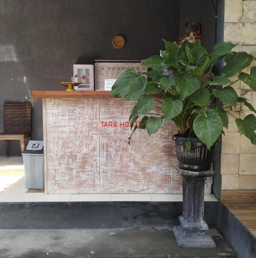 Tara Hostel Batununggul Extérieur photo